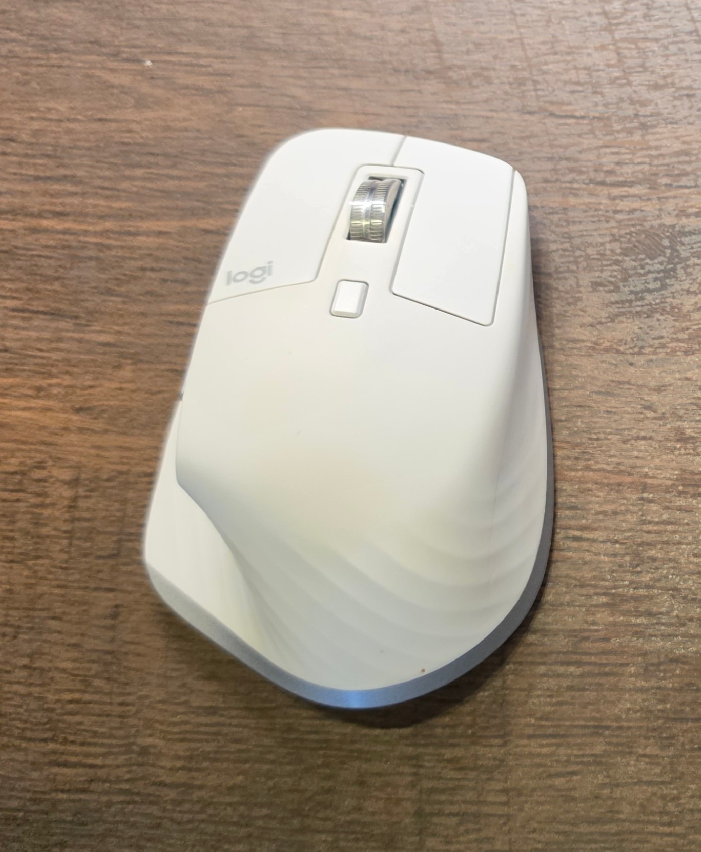 ロジクール MX Master 3S ペイルグレーの実機