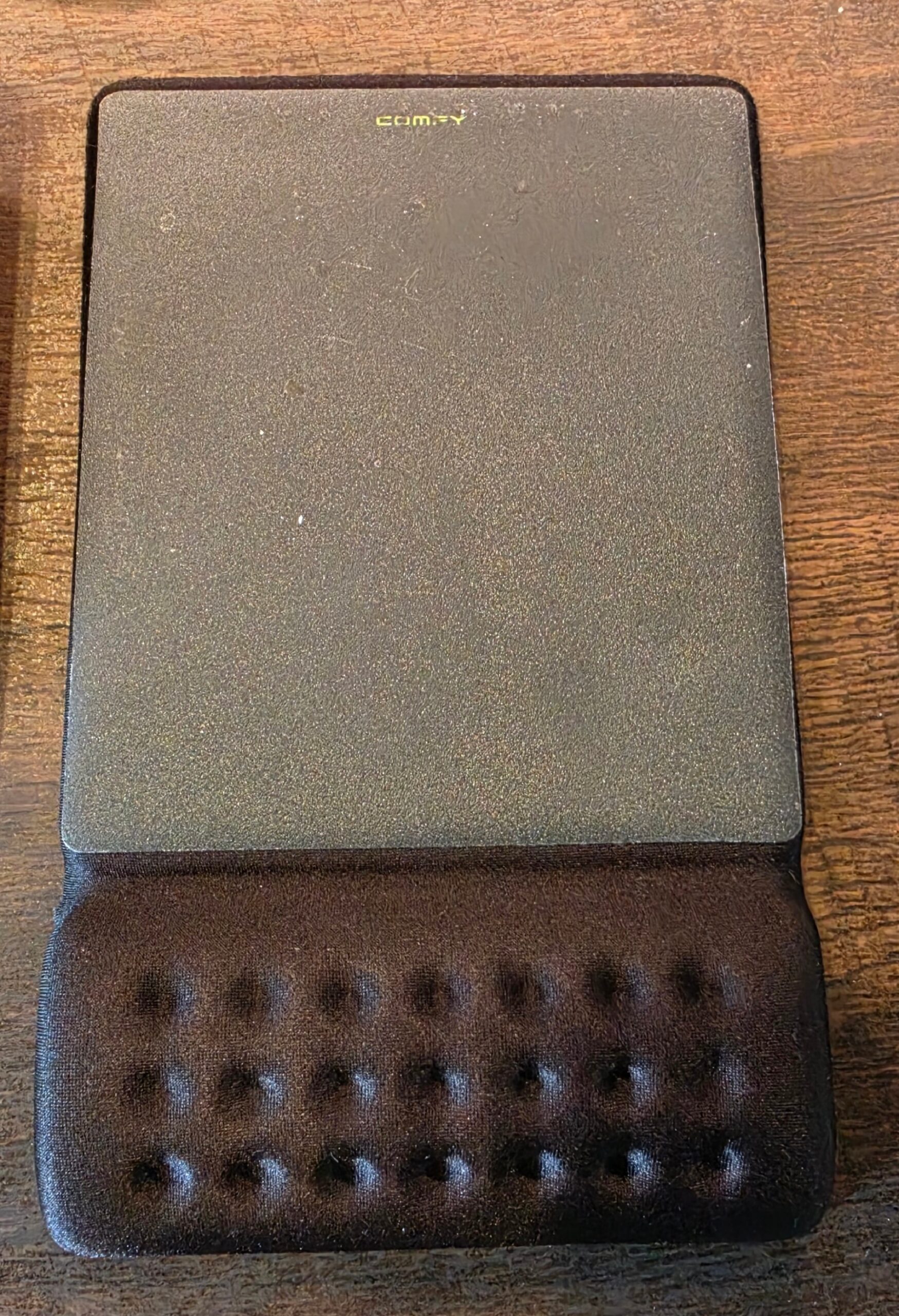 エレコム COMFY リストレスト一体型マウスパッドの実機